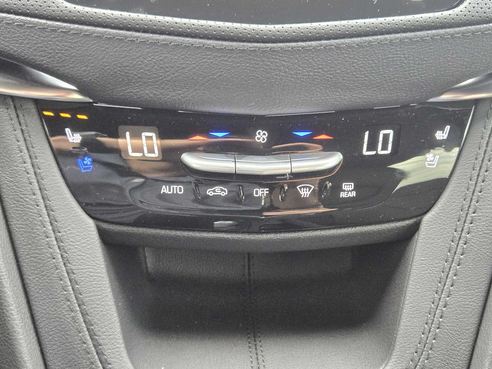 2025 Cadillac XT5 Premium Luxury photo 11