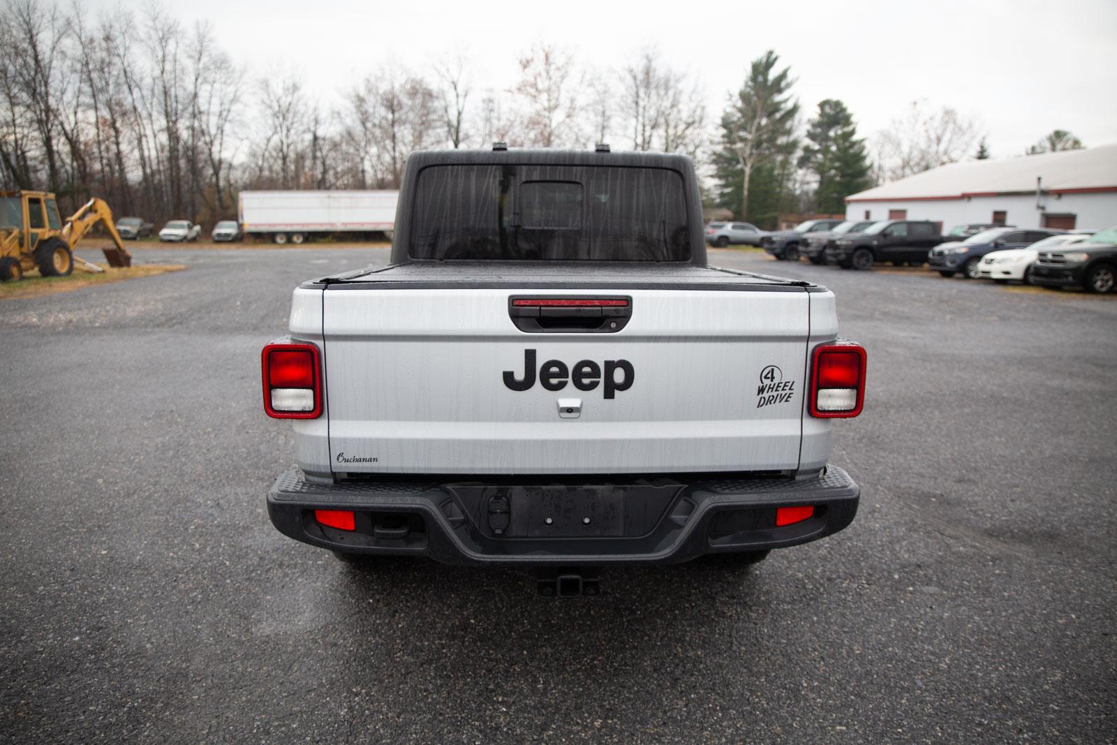 2022 Jeep Gladiator Willys photo 4