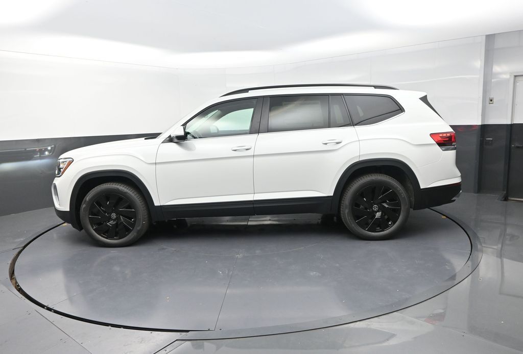 2026 Volkswagen Atlas SE Technology photo 3