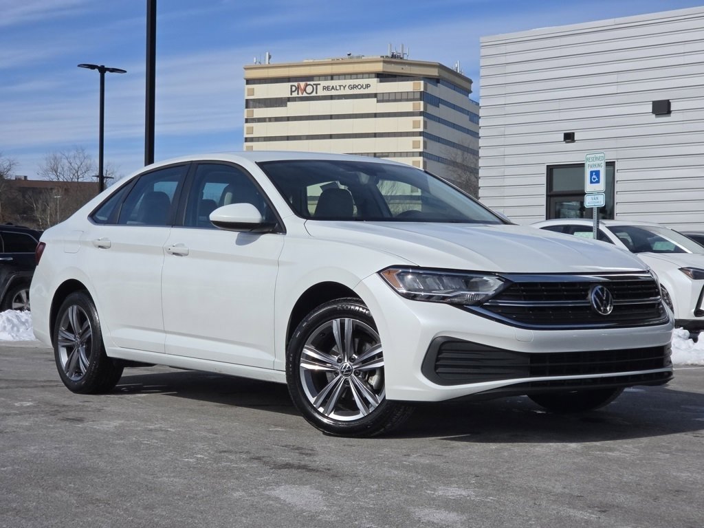 Used 2023 Volkswagen Jetta SE with VIN 3VWEM7BU9PM039208 for sale in Fort Wright, KY