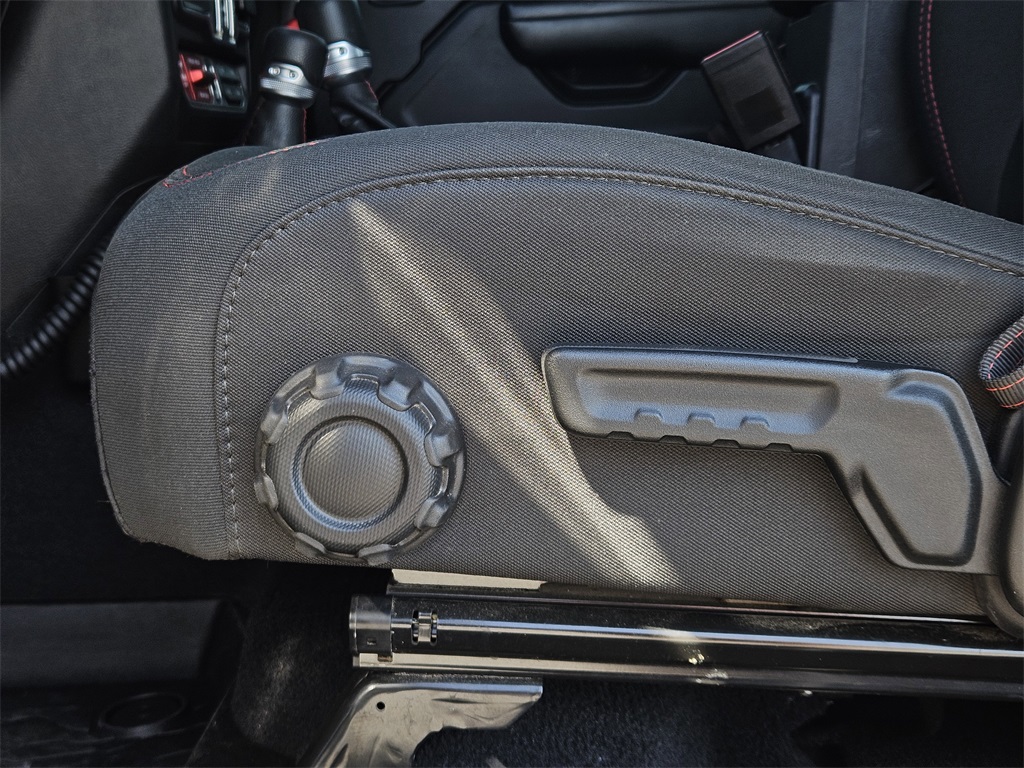 2021 Jeep Gladiator Rubicon photo 15