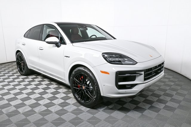 2026 Porsche Cayenne E-Hybrid Coupe S photo 22