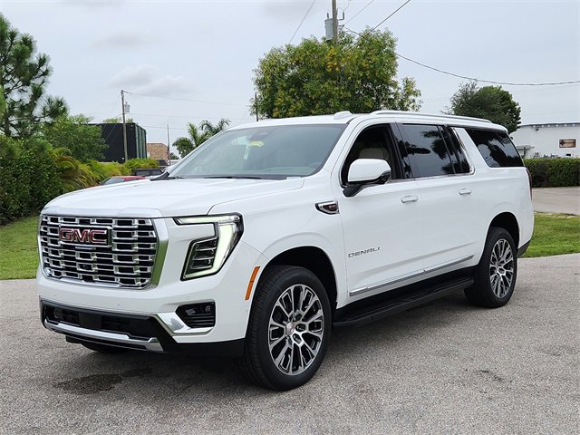 2025 Gmc Yukon XL Denali photo 2