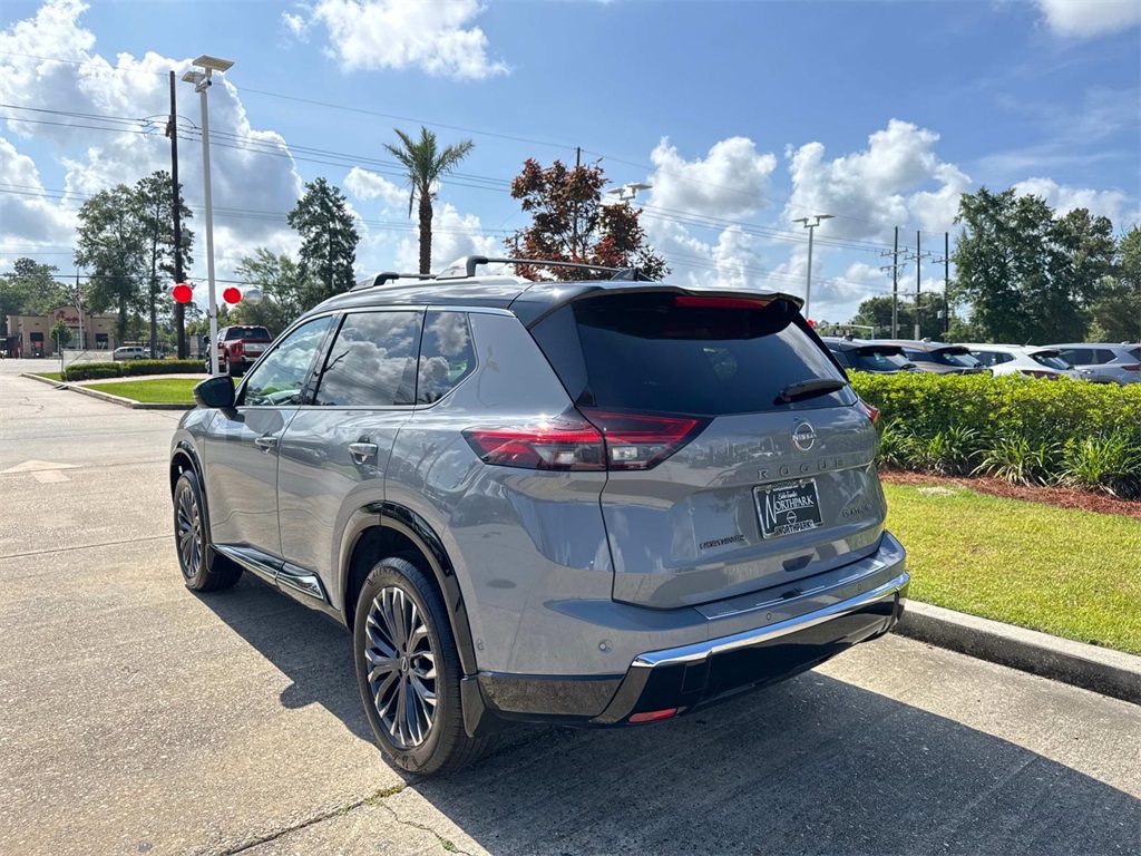 2025 Nissan Rogue Platinum photo 4
