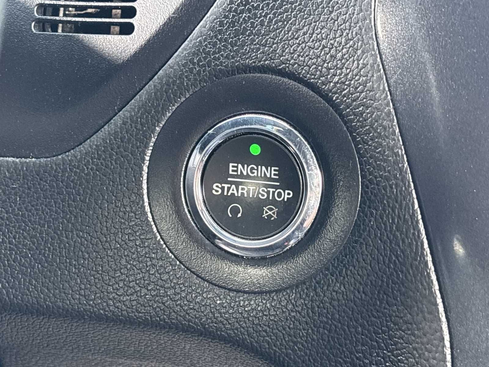 2019 Ford Explorer Limited photo 18