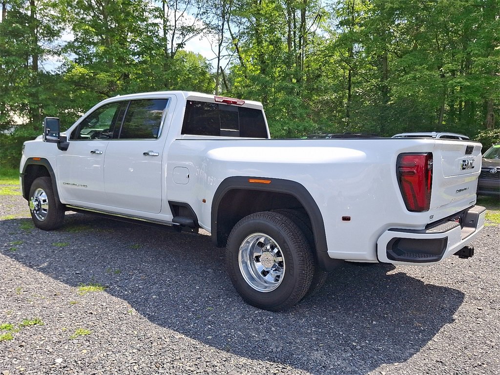 2025 Gmc Sierra 3500 HD Denali Ultimate photo 3