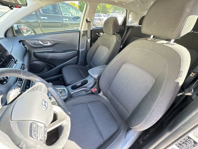 2023 Hyundai Kona SEL photo 18