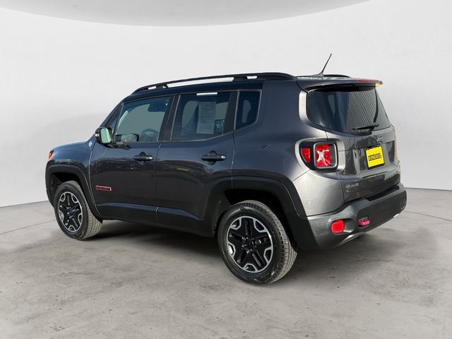 2017 Jeep Renegade Trailhawk photo 3