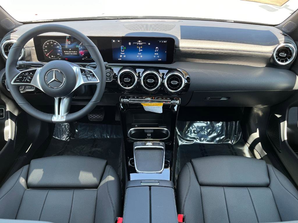 2026 Mercedes Benz CLA 250 photo 4