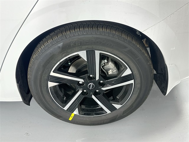 2024 Nissan Sentra SV photo 7