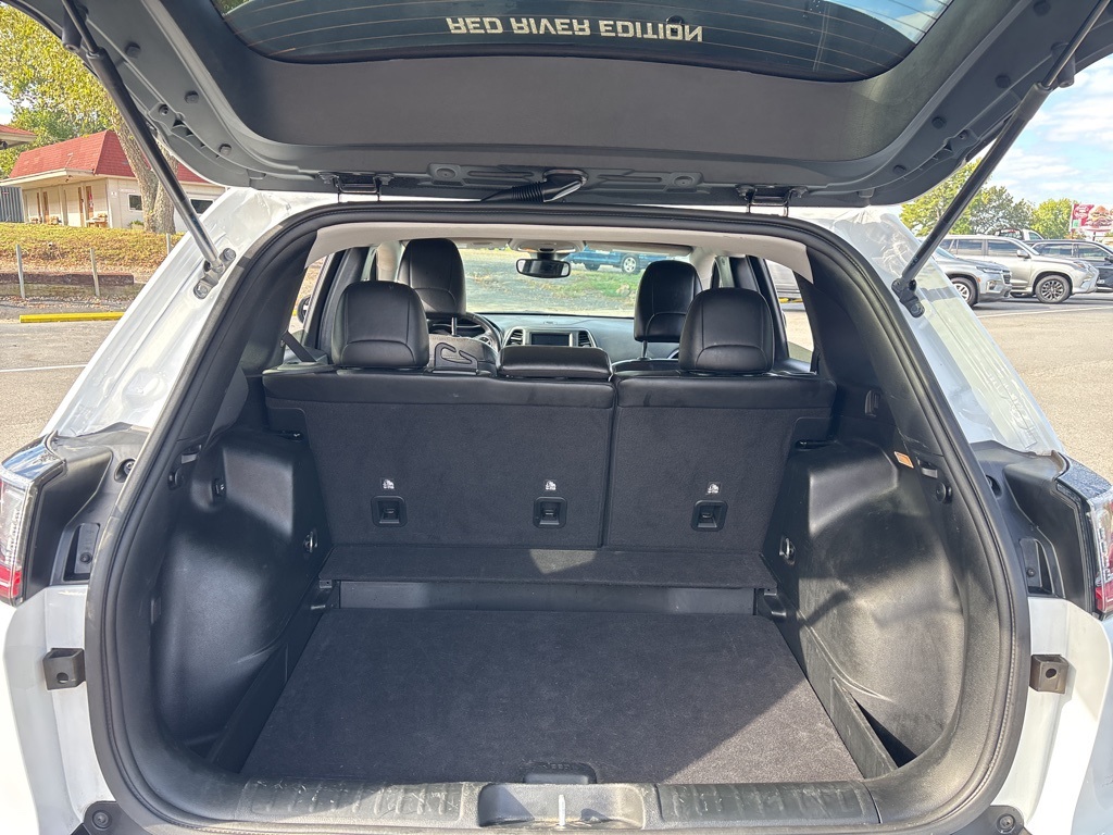 2022 Jeep Cherokee Latitude Lux photo 3