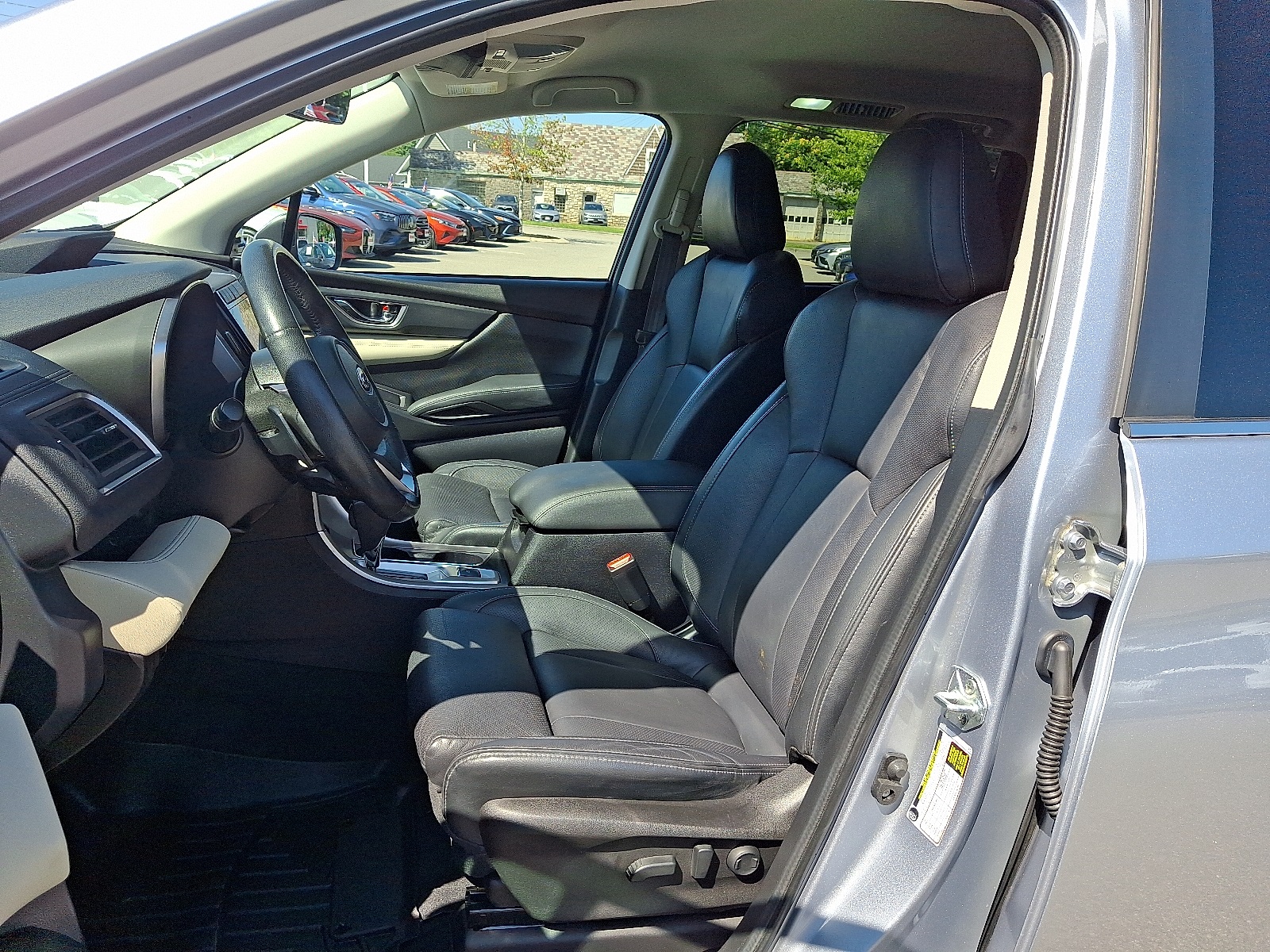 2022 Subaru Ascent Limited photo 15