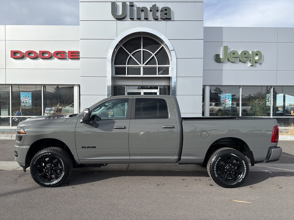 2026 RAM Ram 3500 Pickup Laramie's photo