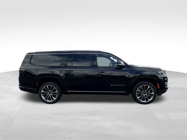 2024 Jeep Wagoneer L Series III photo 7