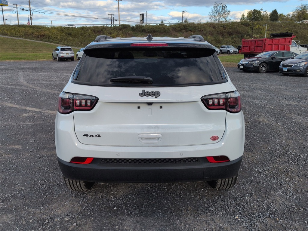 2026 Jeep Compass Limited Altitude photo 3
