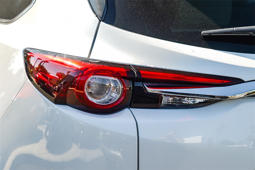 2023 Mazda CX-9 Touring photo 4