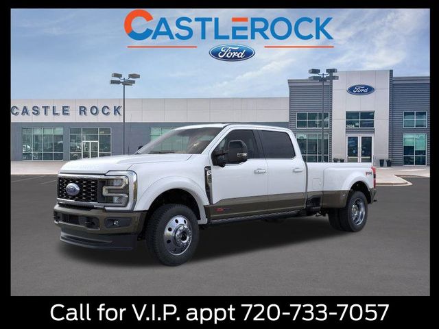 2026 Ford F-450 Super Duty King Ranch's photo