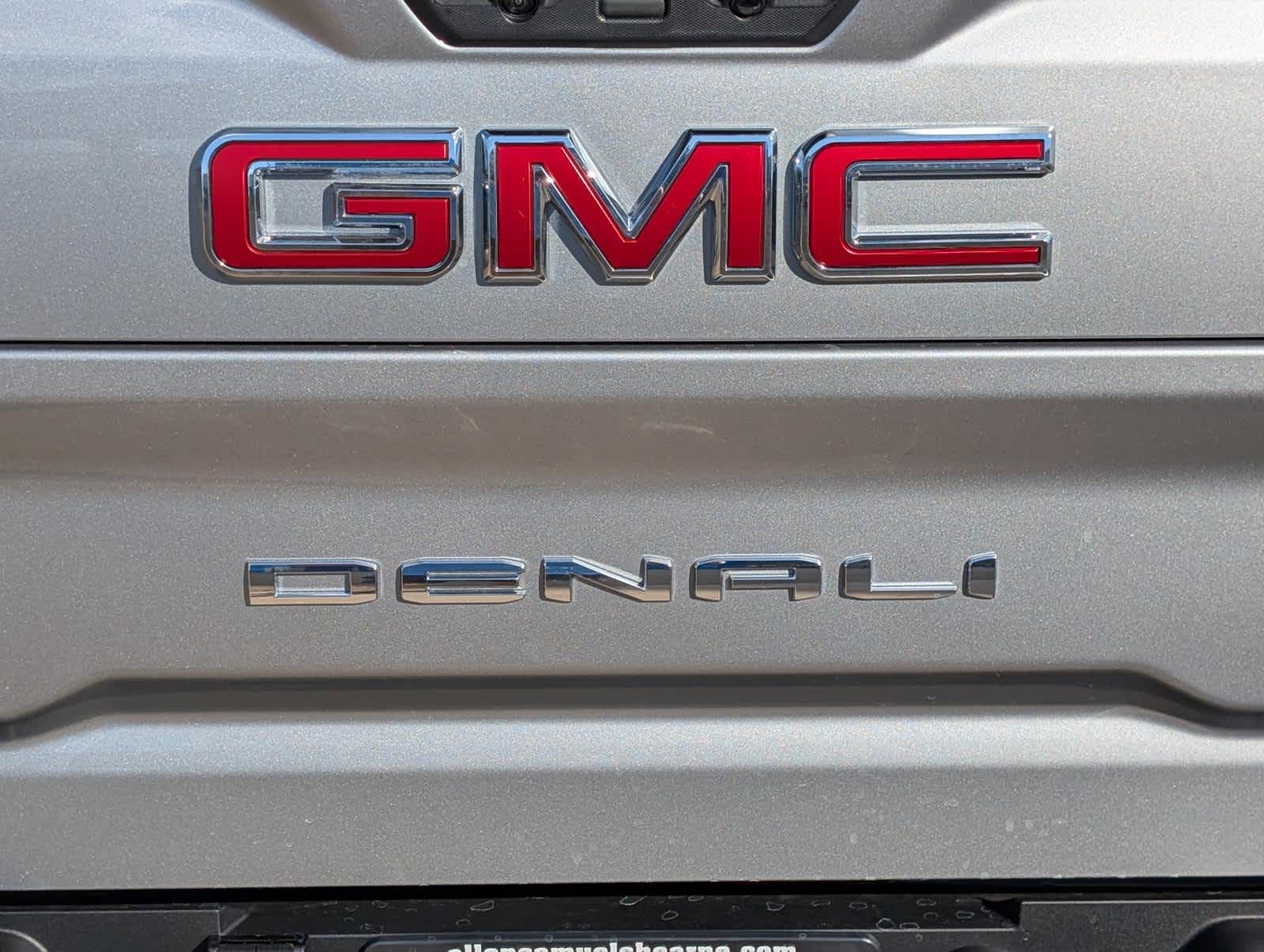 2026 Gmc Sierra 3500 HD Denali Ultimate photo 6