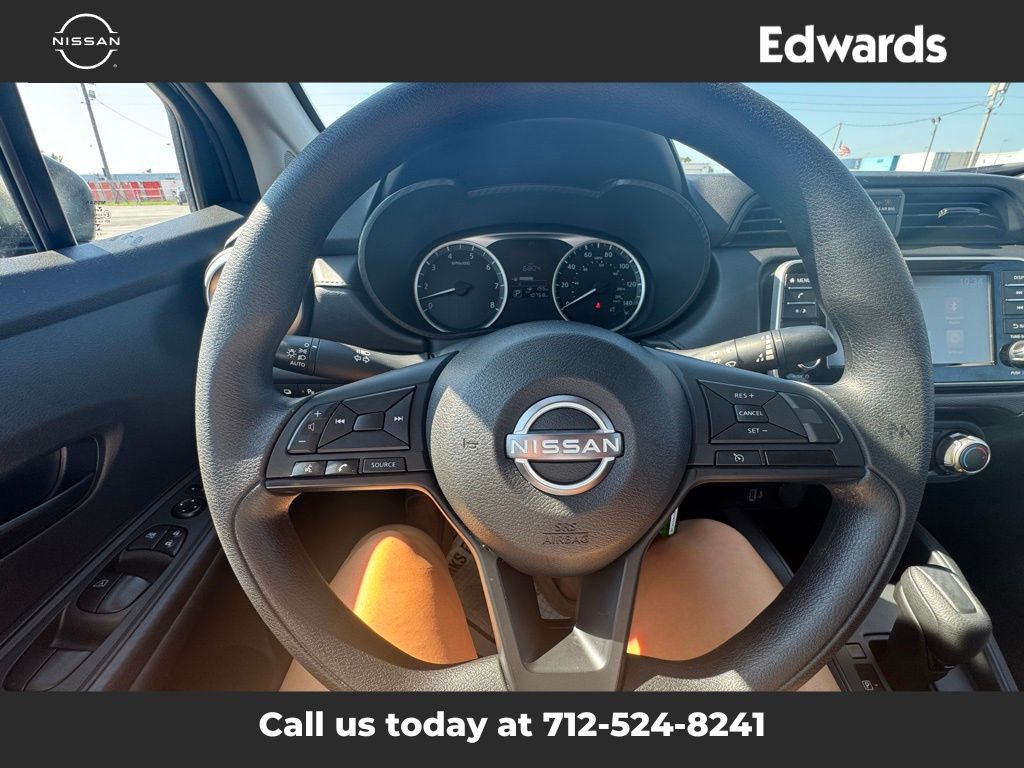 2024 Nissan Versa 1.6 S photo 12