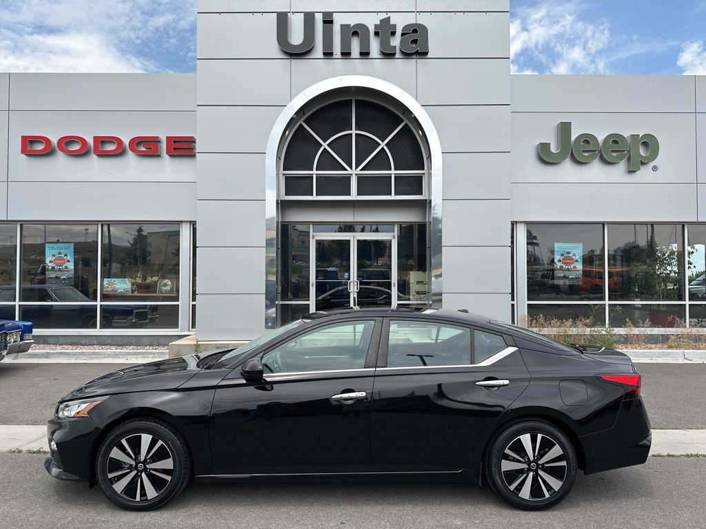 Used 2021 Nissan Altima SV with VIN 1N4BL4DV5MN335248 for sale in Evanston, WY