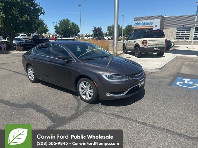 2016 Chrysler 200 Limited