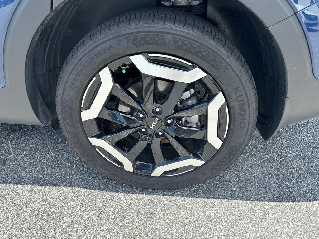 2024 Kia Telluride S photo 19