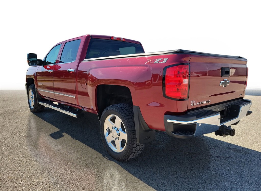 2019 Chevrolet Silverado 2500HD LTZ photo 3
