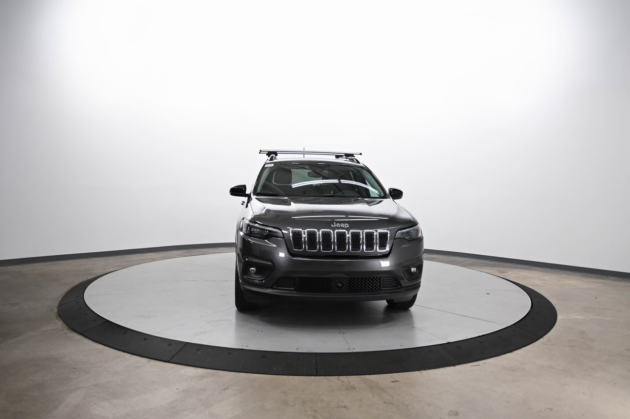 2022 Jeep Cherokee Latitude Lux photo 2