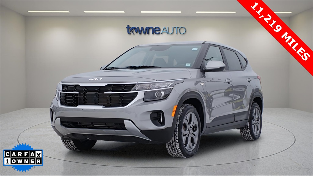 2024 Kia Seltos LX's photo