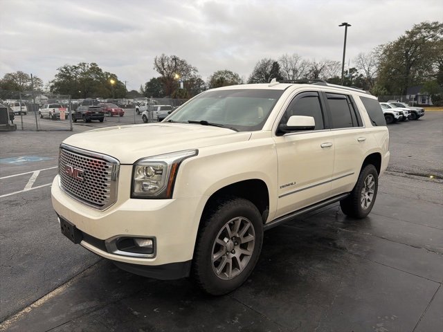 2015 GMC Yukon Denali's photo