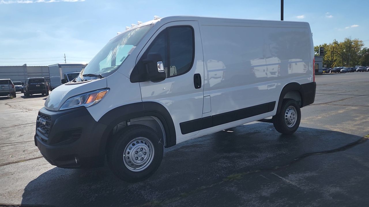 2026 Ram ProMaster 1500 Tradesman photo 2
