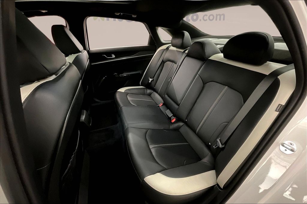 2025 Kia K5 GT-Line photo 22