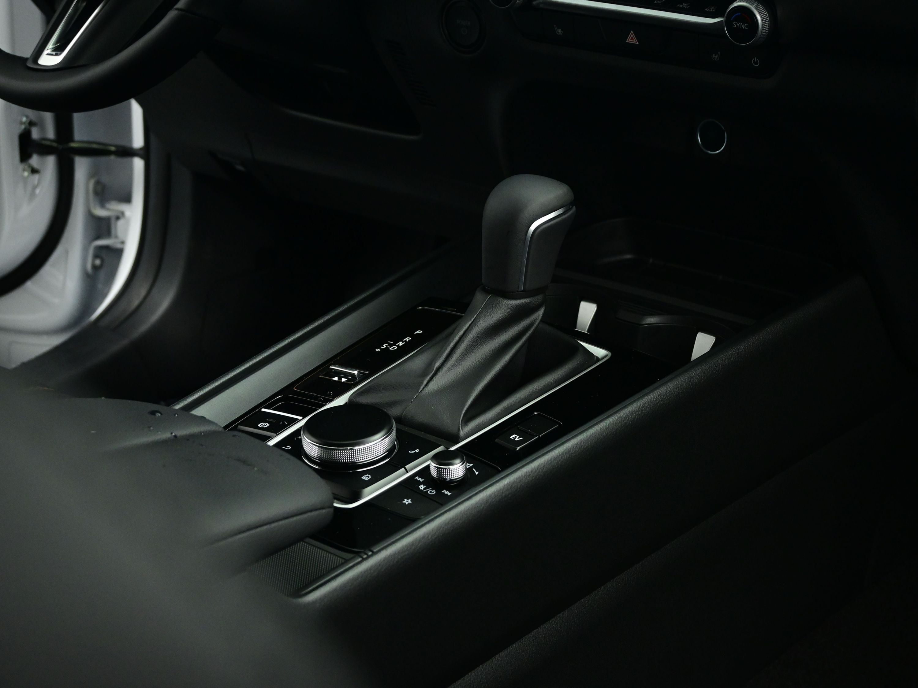2025 Mazda CX-50 Premium photo 30