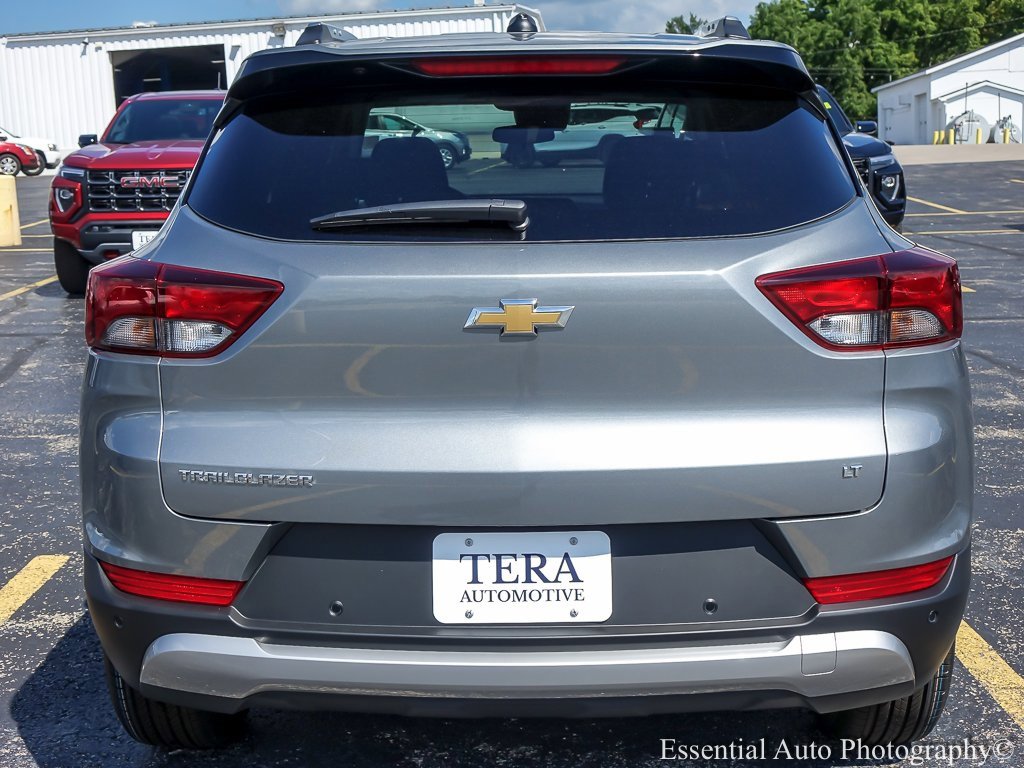 2026 Chevrolet Trailblazer LT photo 3