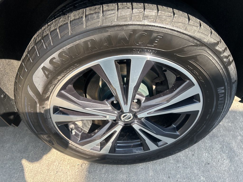 2018 Nissan Rogue SL photo 21