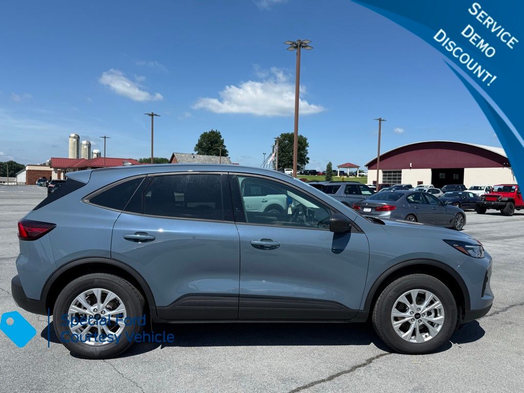 2025 Ford Escape Active photo 7