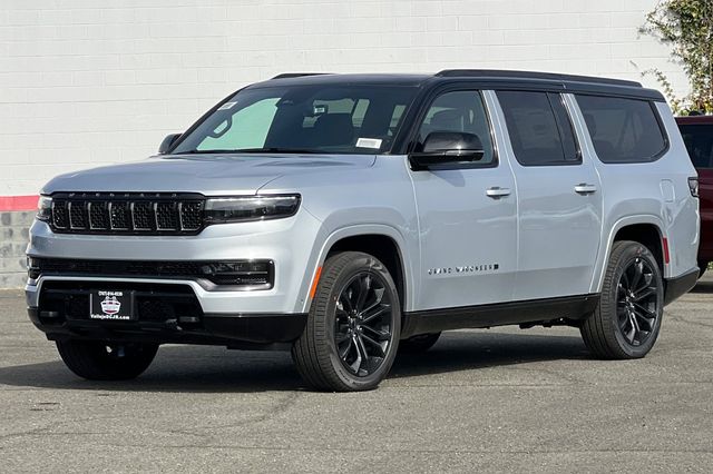 2024 Jeep Grand Wagoneer L II photo 3