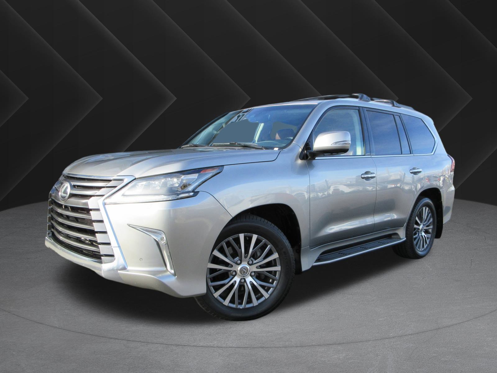 2017 Lexus LX 570's photo