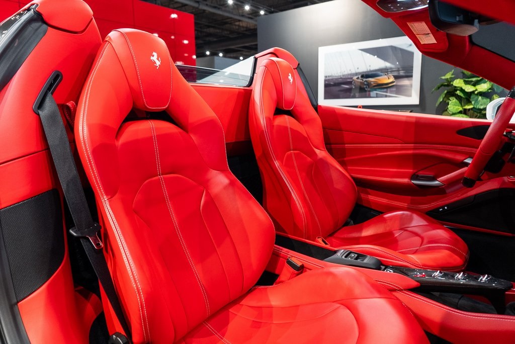 2023 Ferrari F8 Spider Base photo 38