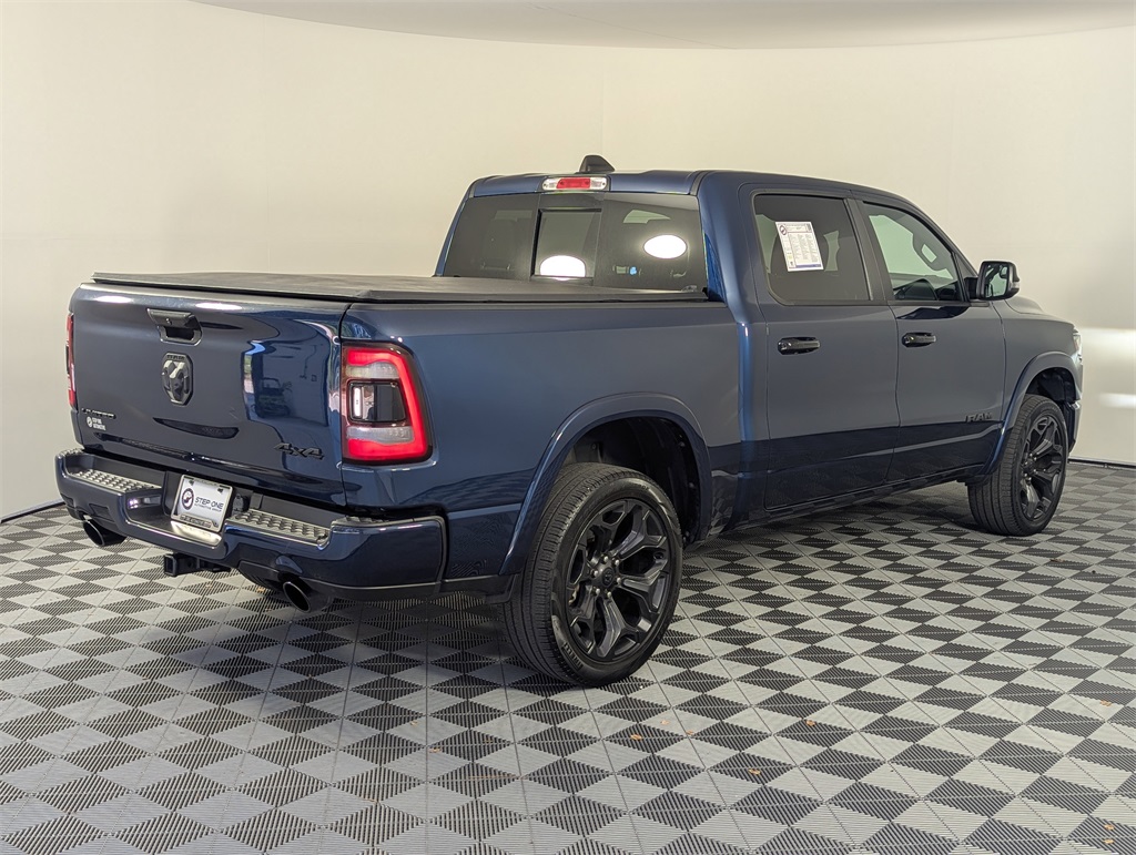2023 Ram 1500 Limited Night Edition photo 3