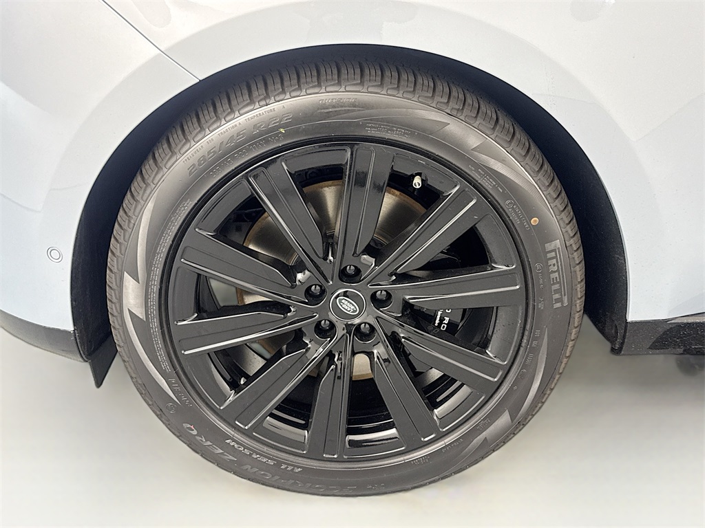 2025 Land Rover Range Rover SE photo 27