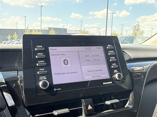2023 Toyota Camry SE photo 16