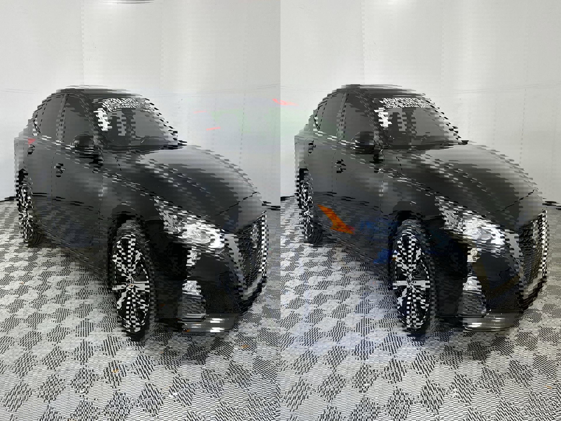 1N4BL4CW0KN303699