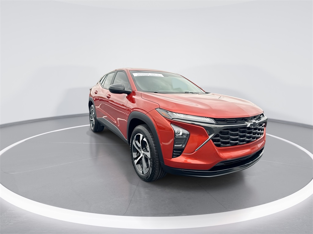 2024 Chevrolet Trax photo 2