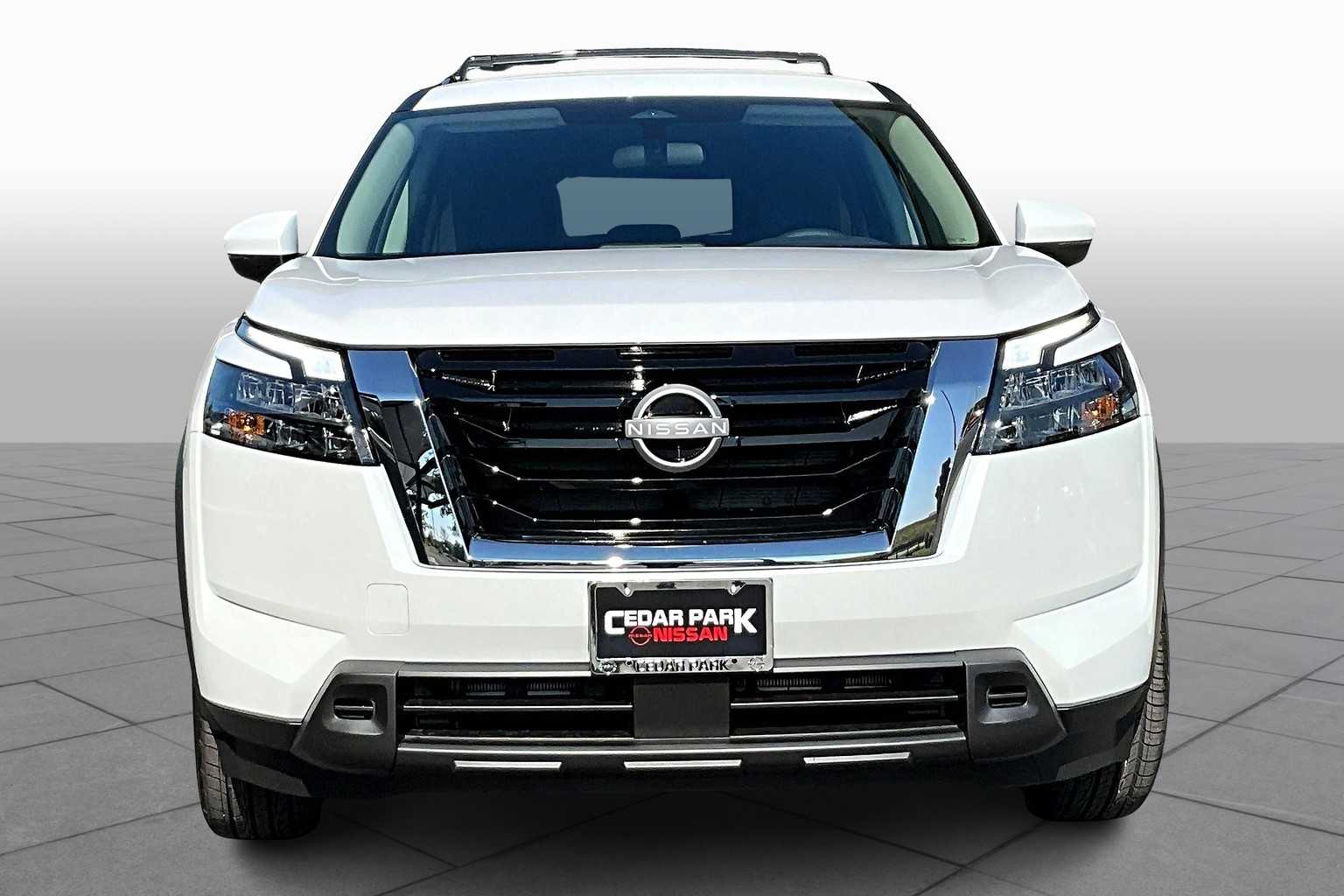 2025 Nissan Pathfinder SV photo 3
