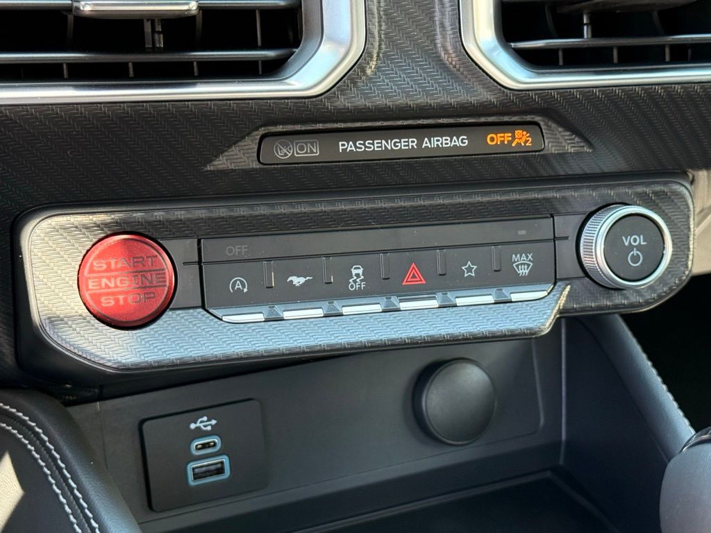 2025 Ford Mustang EcoBoost Premium