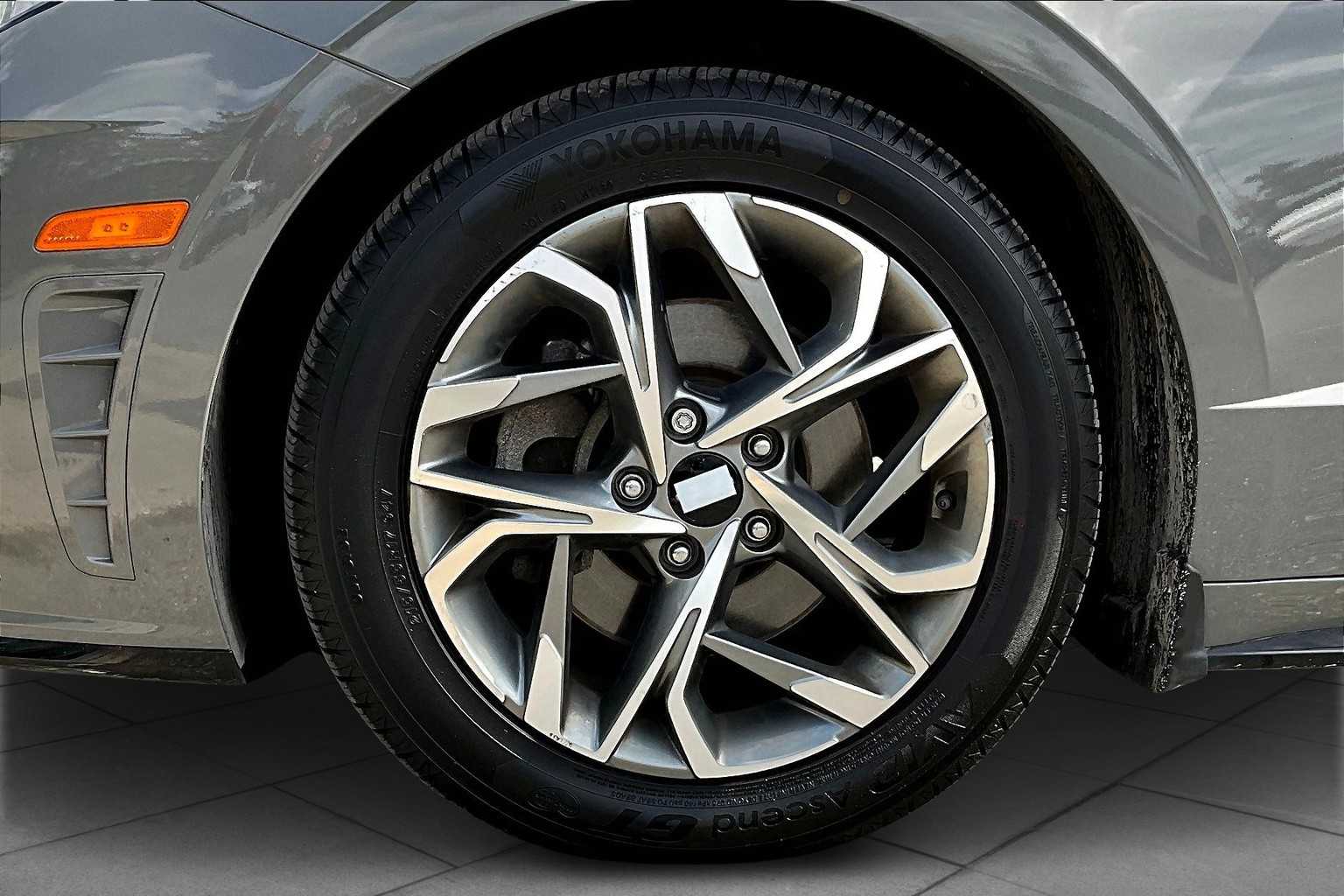 2022 Hyundai Sonata SEL photo 9