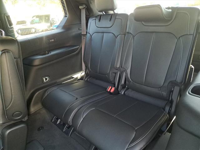 2025 Jeep Grand Cherokee Limited photo 17