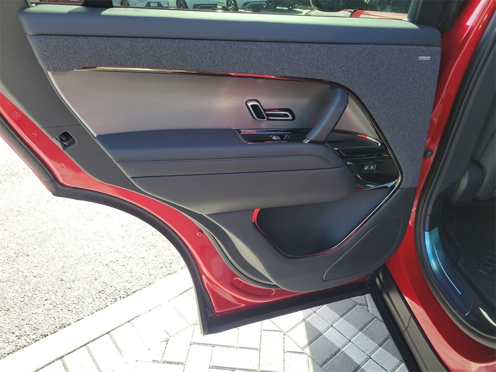 2025 Land Rover Range Rover Sport SE photo 20