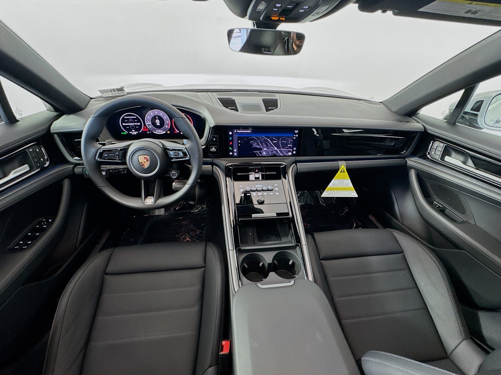 2025 Porsche Panamera 4 photo 21